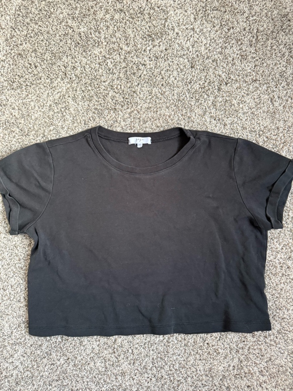 gaze Black Cropped Crewneck Tee